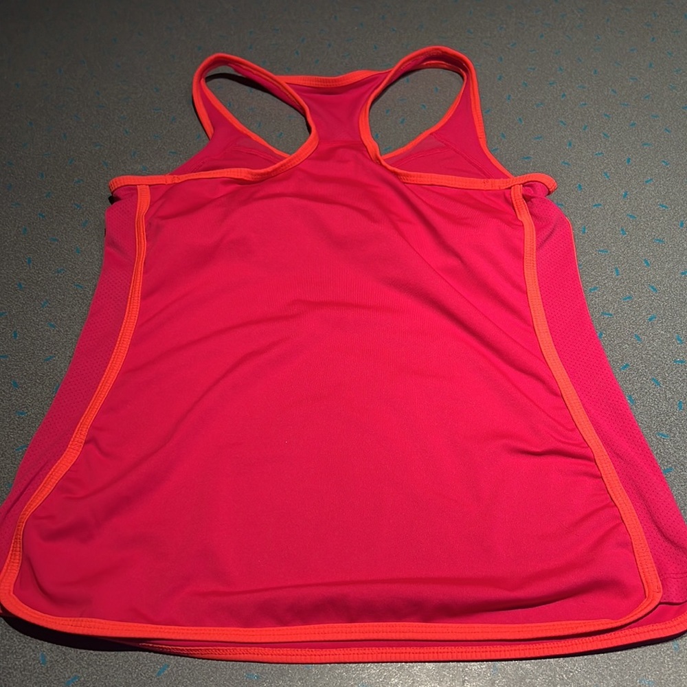 Nike Tank - Picture 4 of 4